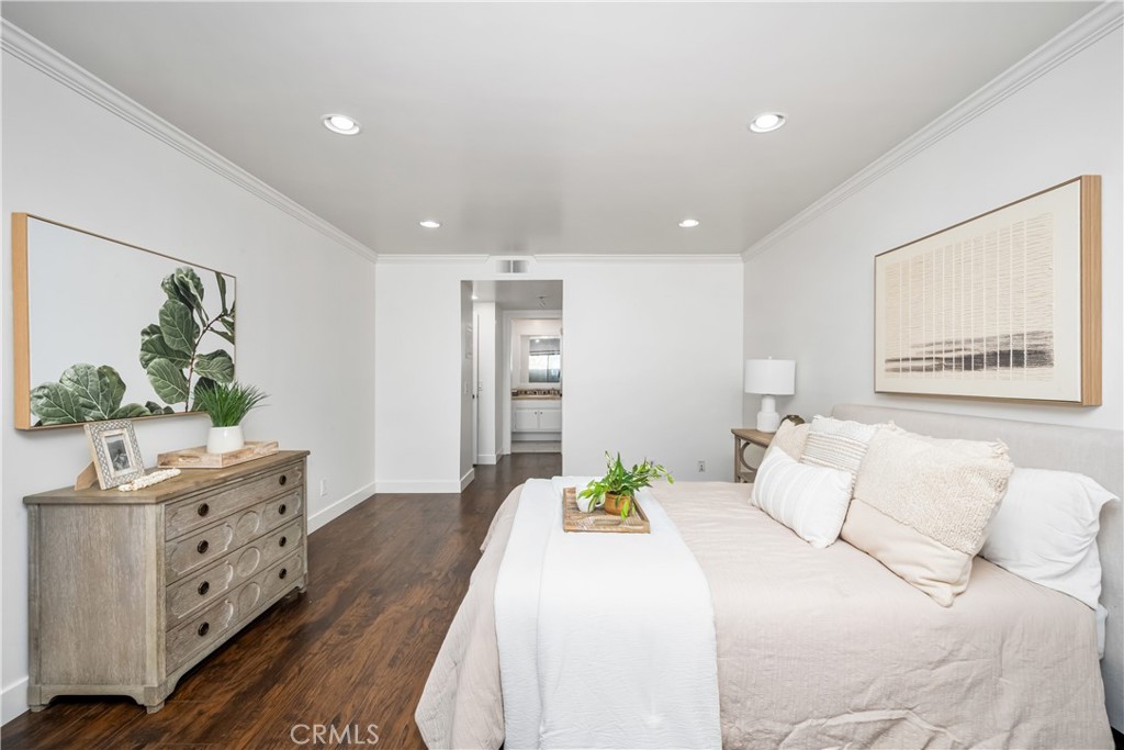 2500 E Willow Street 107