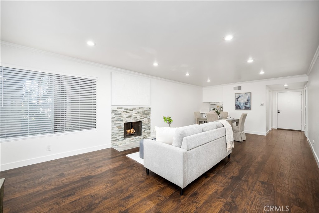 2500 E Willow Street 107