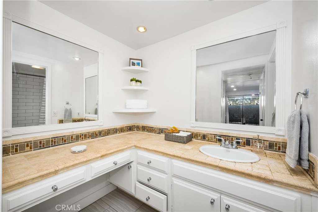 2500 E Willow Street 107