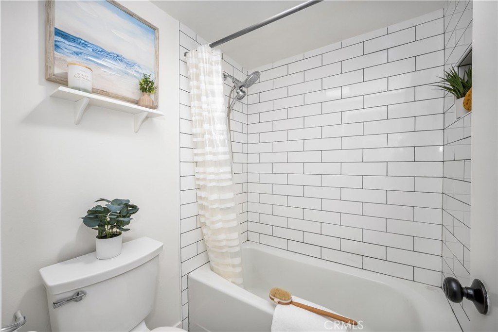 2500 E Willow Street 107