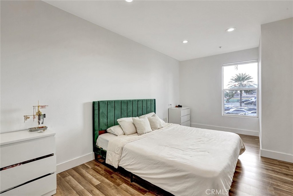 1801 E Katella Avenue 2163