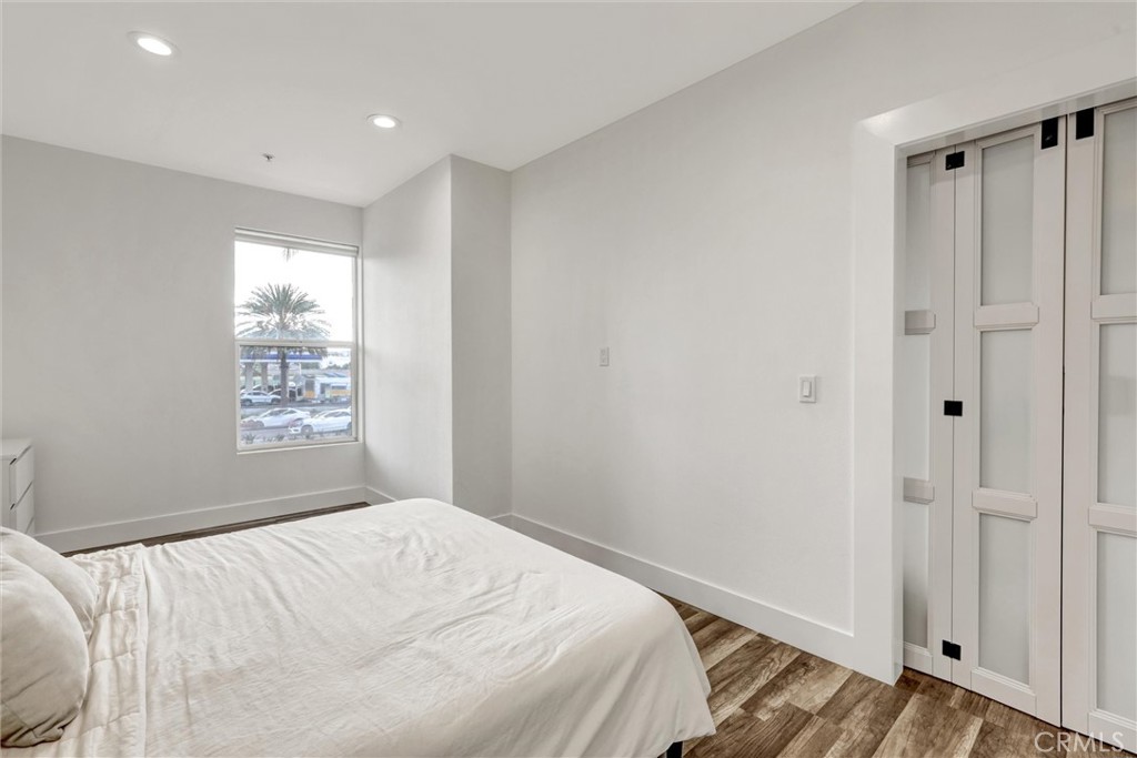 1801 E Katella Avenue 2163