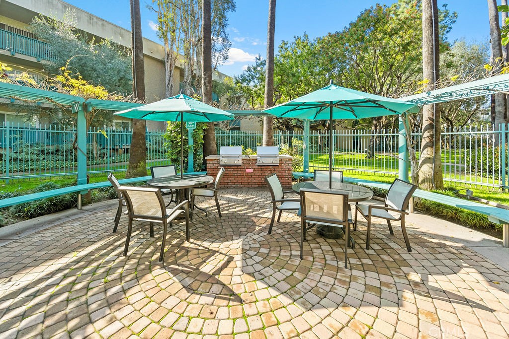 552 N Bellflower Boulevard 314