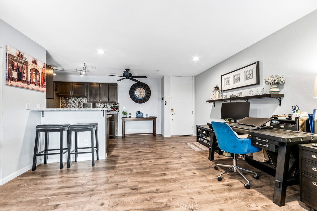 552 N Bellflower Boulevard 314