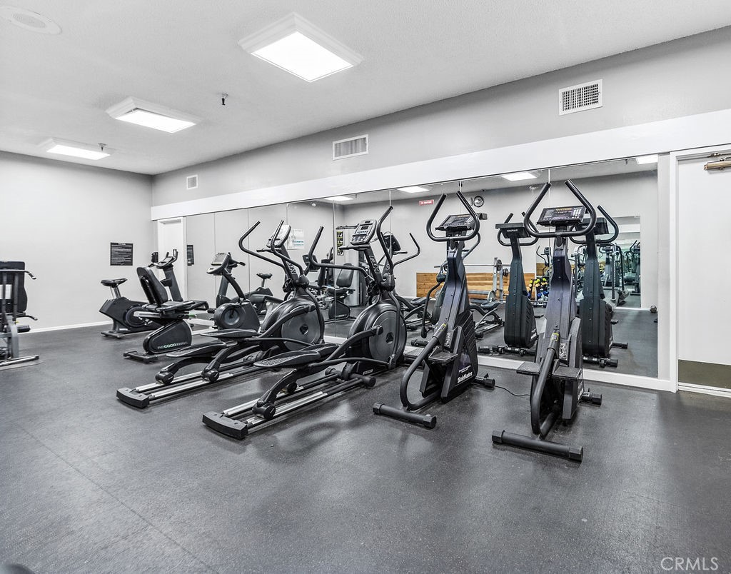 552 N Bellflower Boulevard 314