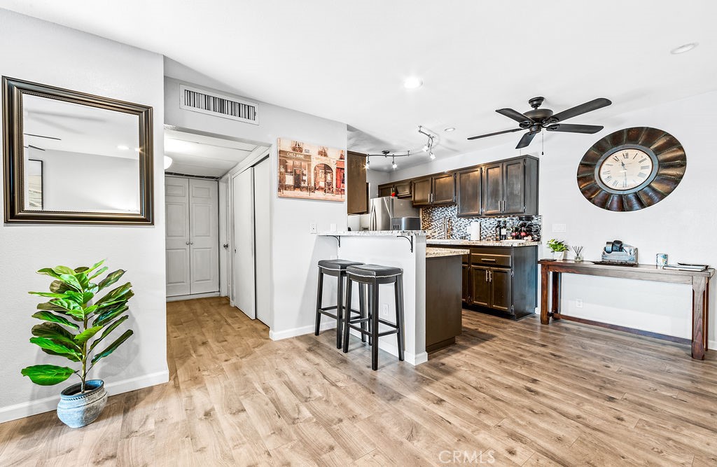 552 N Bellflower Boulevard 314