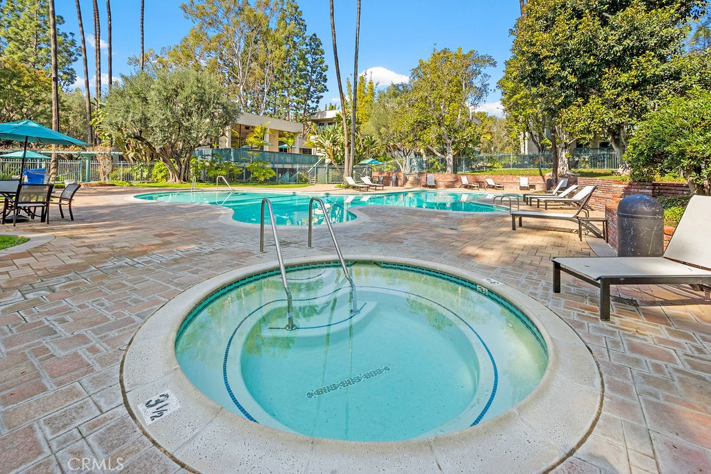 552 N Bellflower Boulevard 314