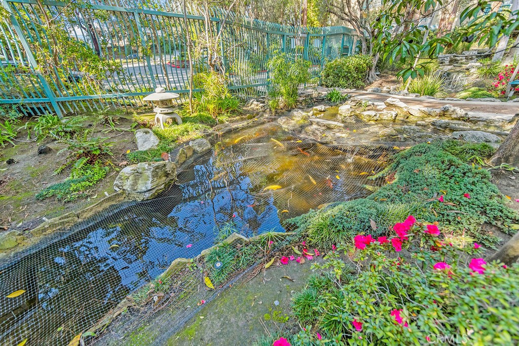 552 N Bellflower Boulevard 314