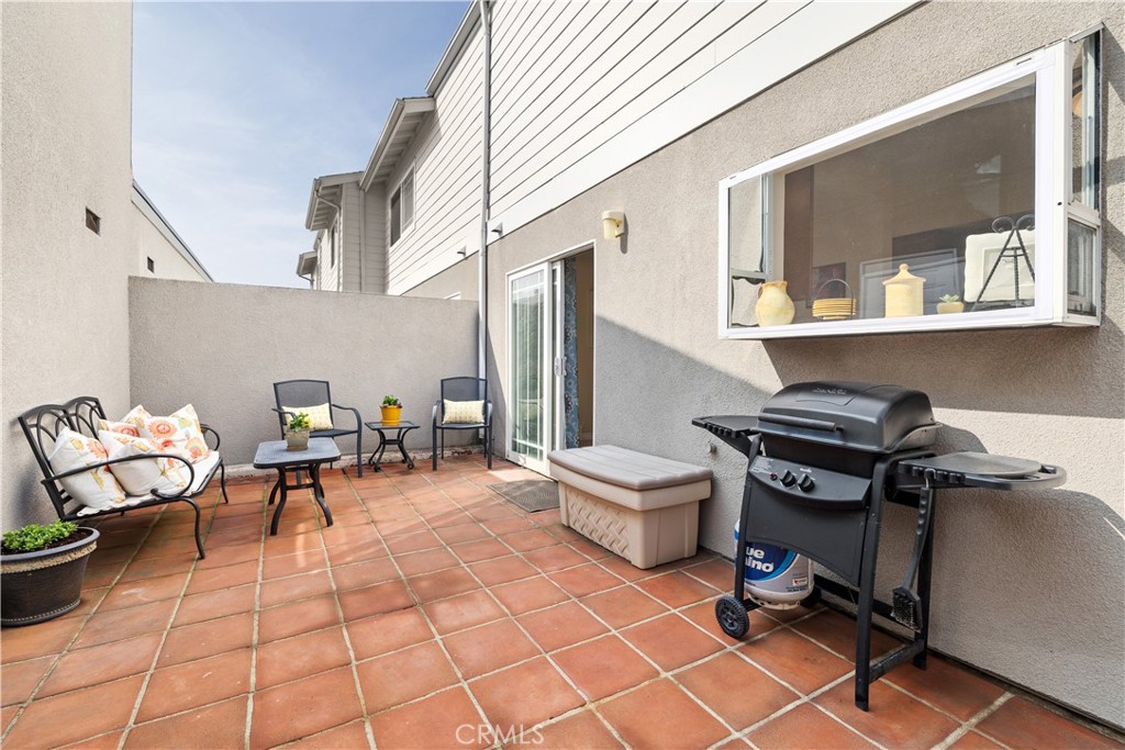 17720 Devonshire Street 1