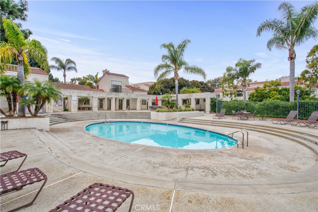 5032 Dorado Drive 202