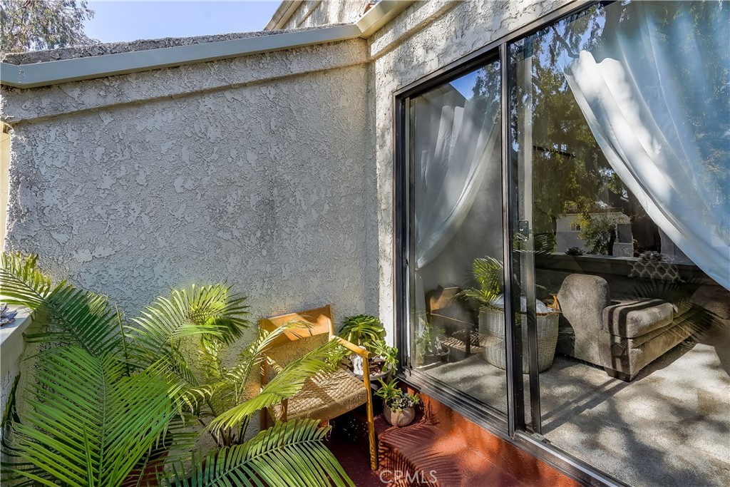 5032 Dorado Drive 202