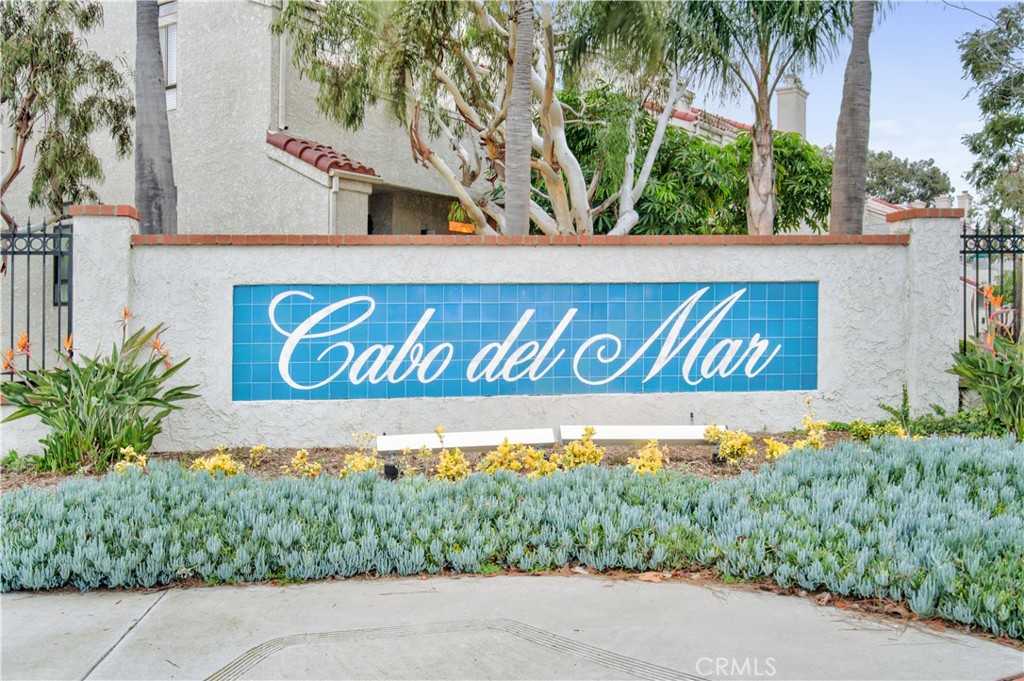 5032 Dorado Drive 202