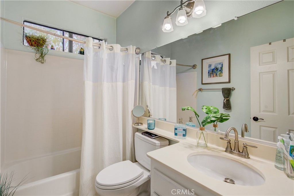 5032 Dorado Drive 202