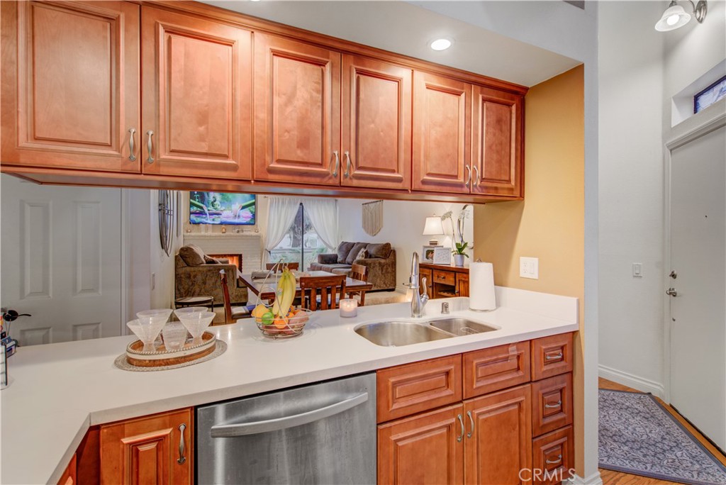 5032 Dorado Drive 202