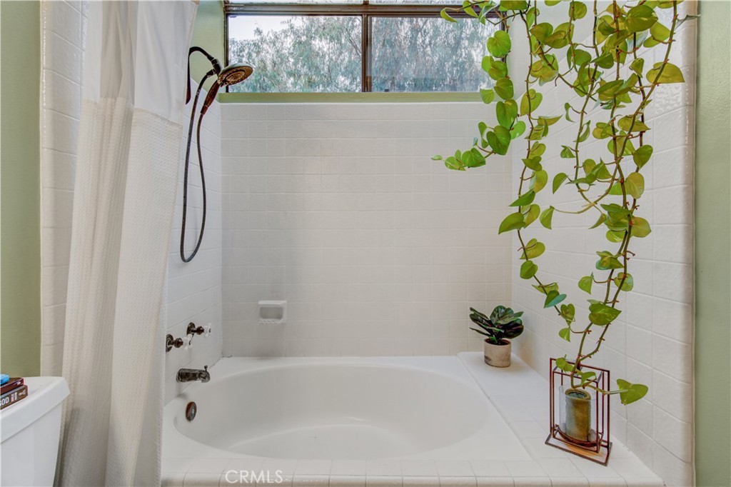 5032 Dorado Drive 202