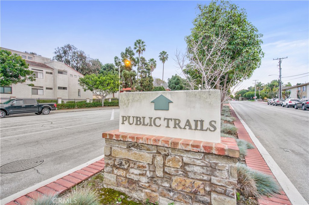 5032 Dorado Drive 202