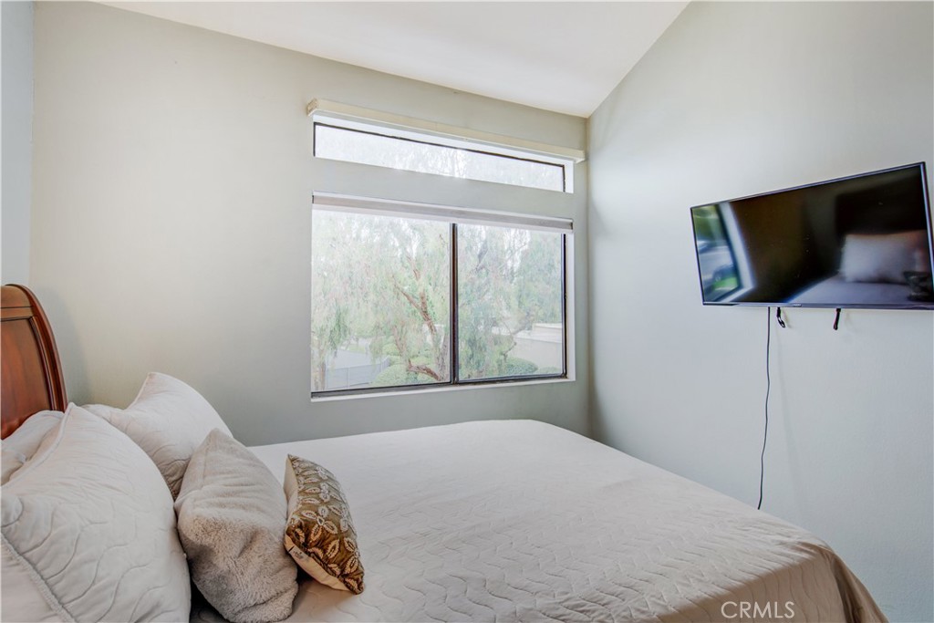 5032 Dorado Drive 202