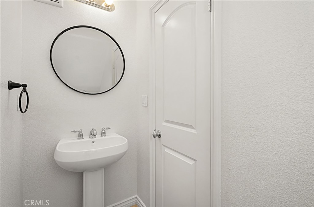 2233 Fairview Road L