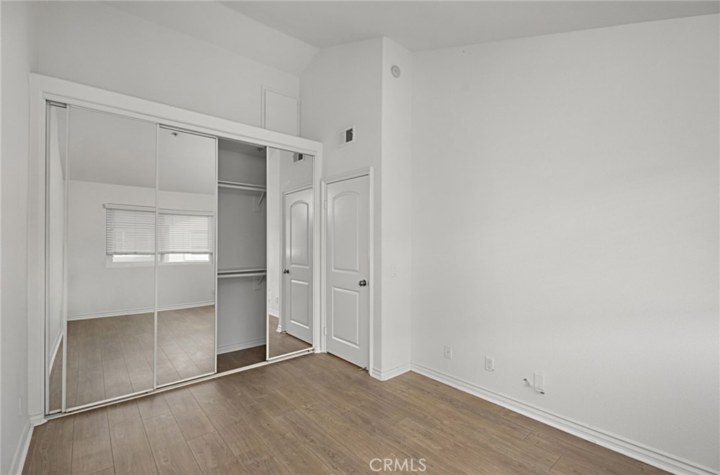 2233 Fairview Road L