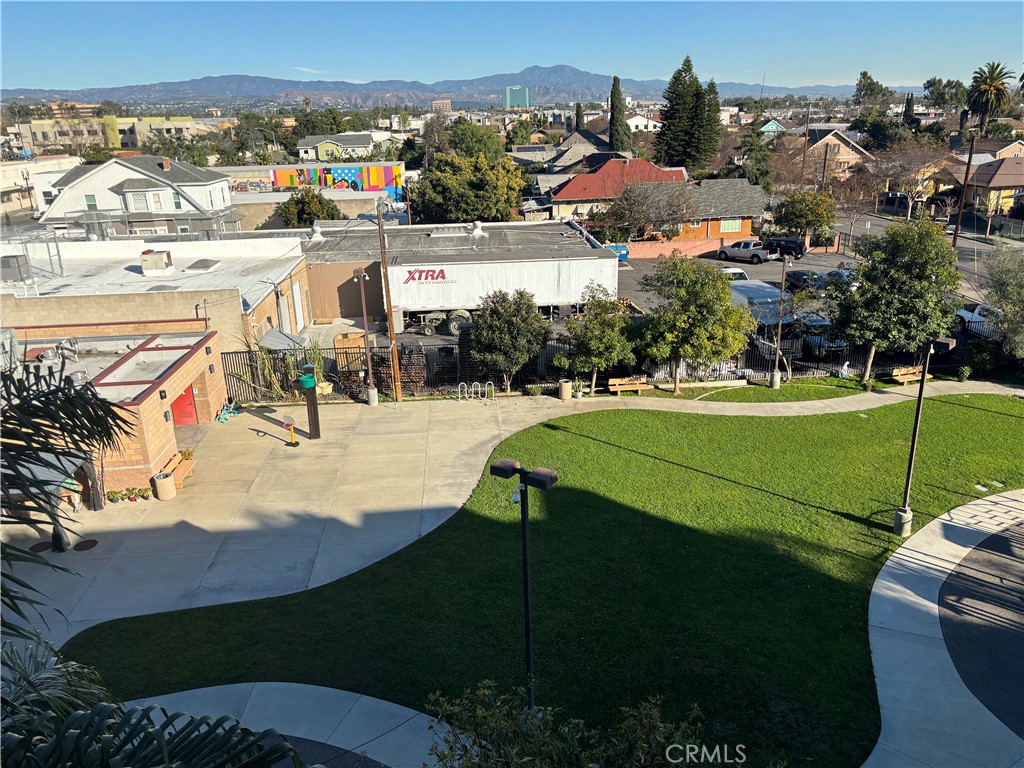 450 E 4th Street 416