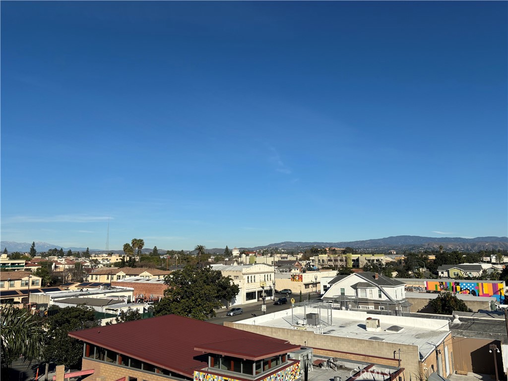 450 E 4th Street 416