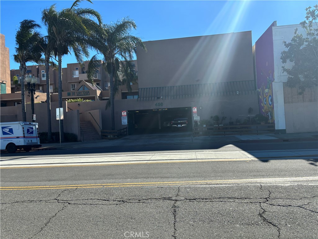 450 E 4th Street 416