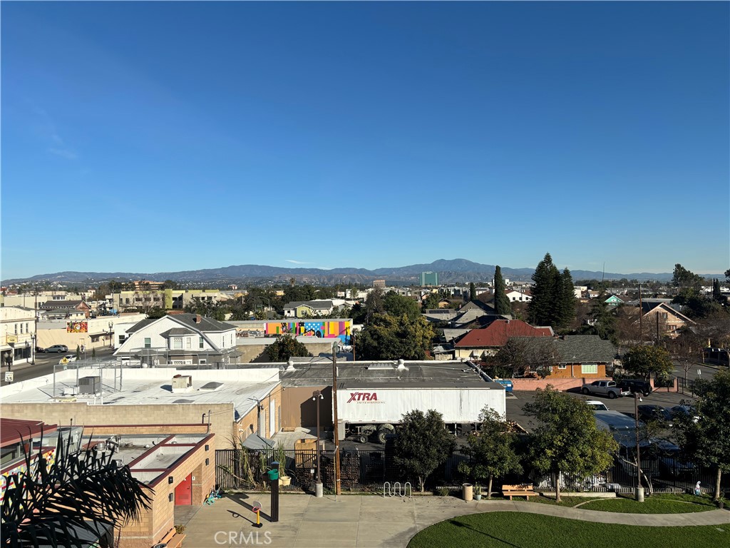 450 E 4th Street 416