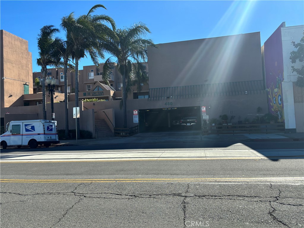 450 E 4th Street 416