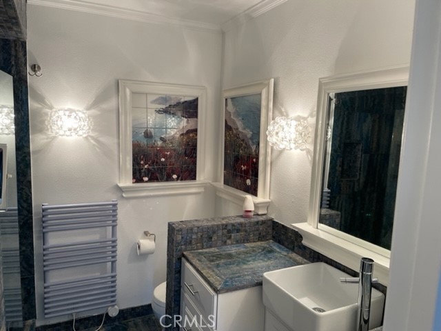 412 N Bellflower Boulevard 104