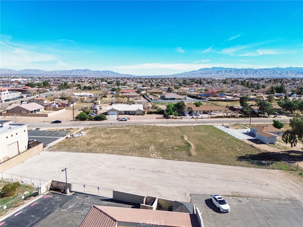 11942 Hemlock Avenue