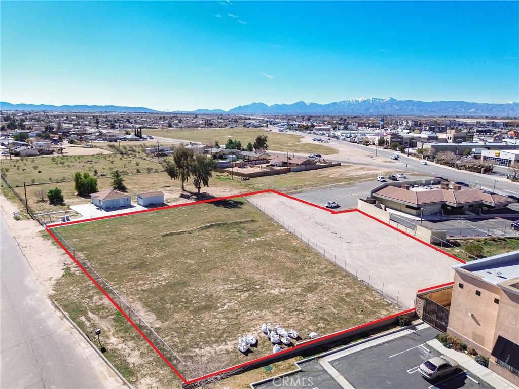 11942 Hemlock Avenue