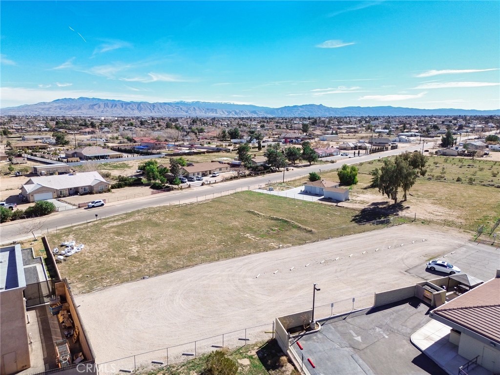 11942 Hemlock Avenue