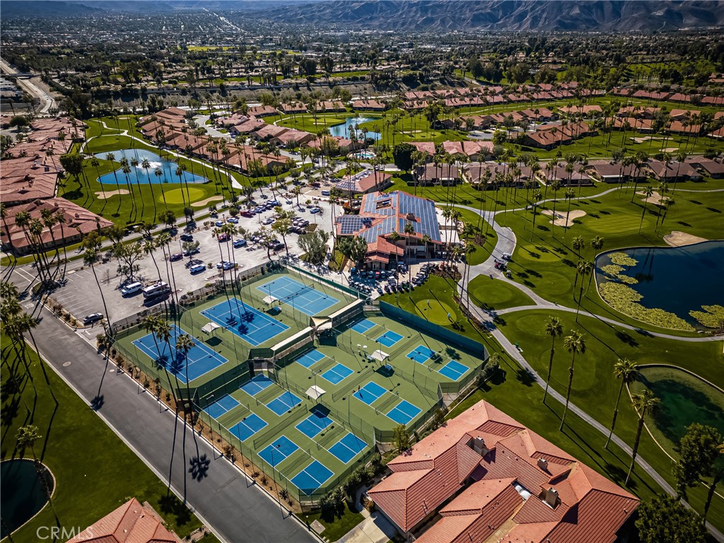 185 Camino Arroyo N N