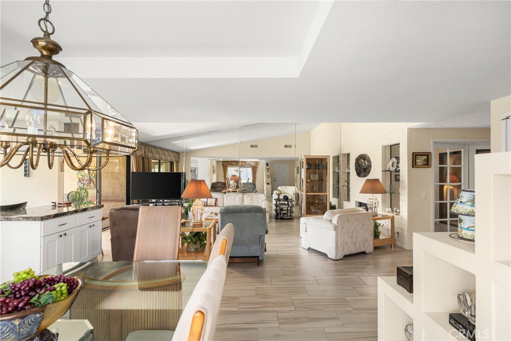 185 Camino Arroyo N N