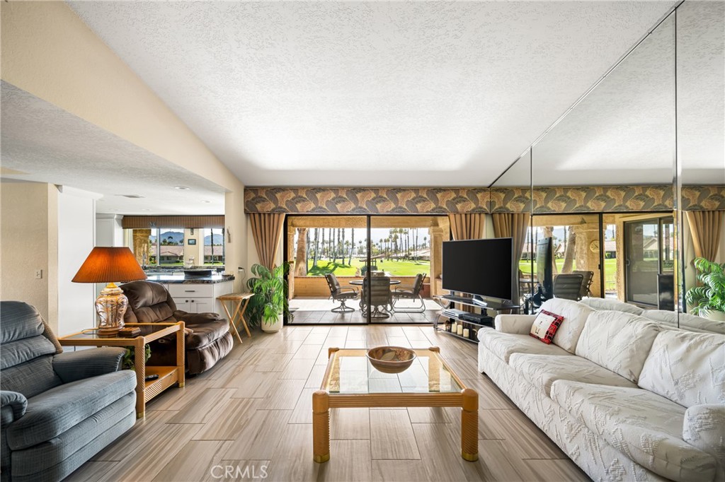 185 Camino Arroyo N N