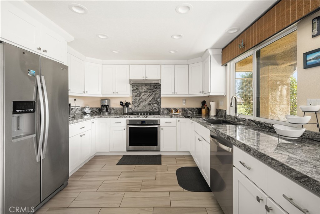 185 Camino Arroyo N N