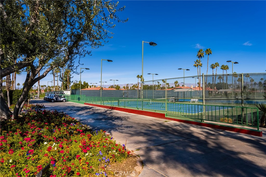 185 Camino Arroyo N N