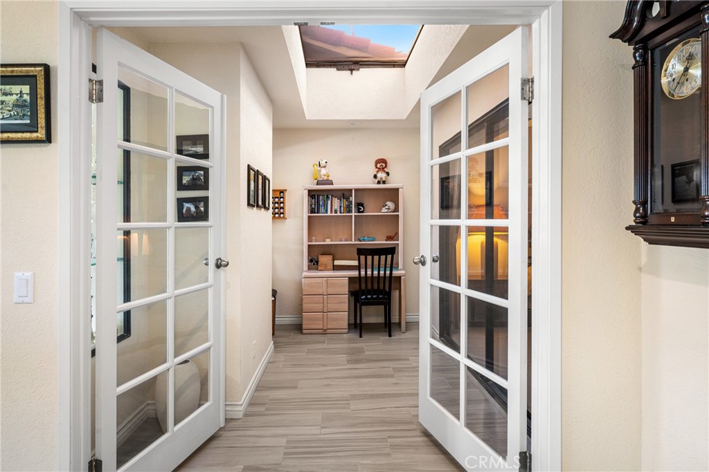 185 Camino Arroyo N N