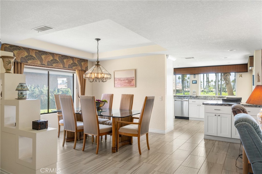 185 Camino Arroyo N N