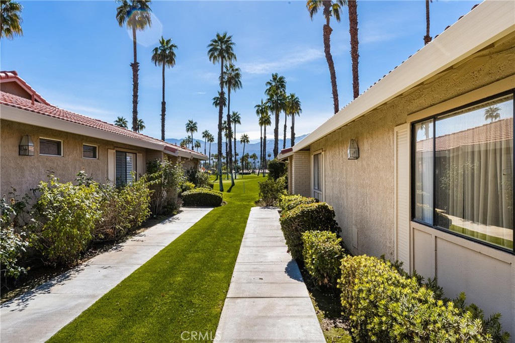 185 Camino Arroyo N N