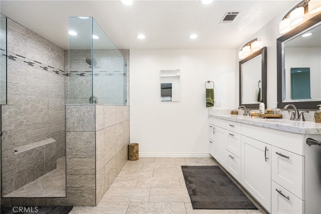 185 Camino Arroyo N N