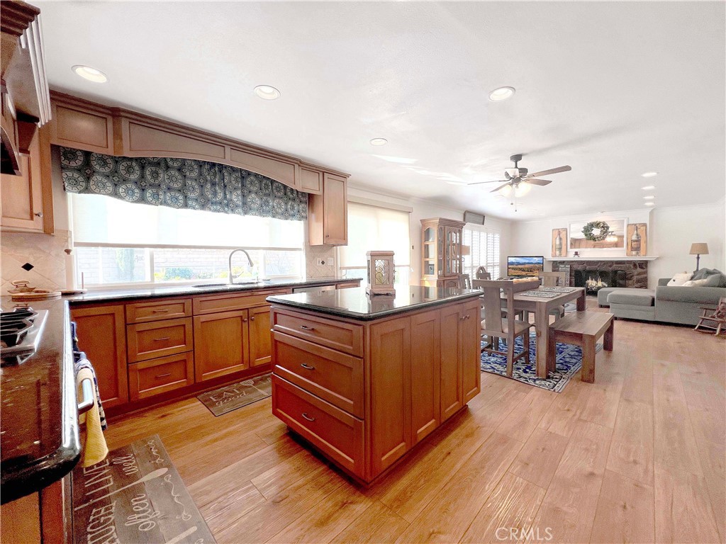 1819 Mac Innes Place