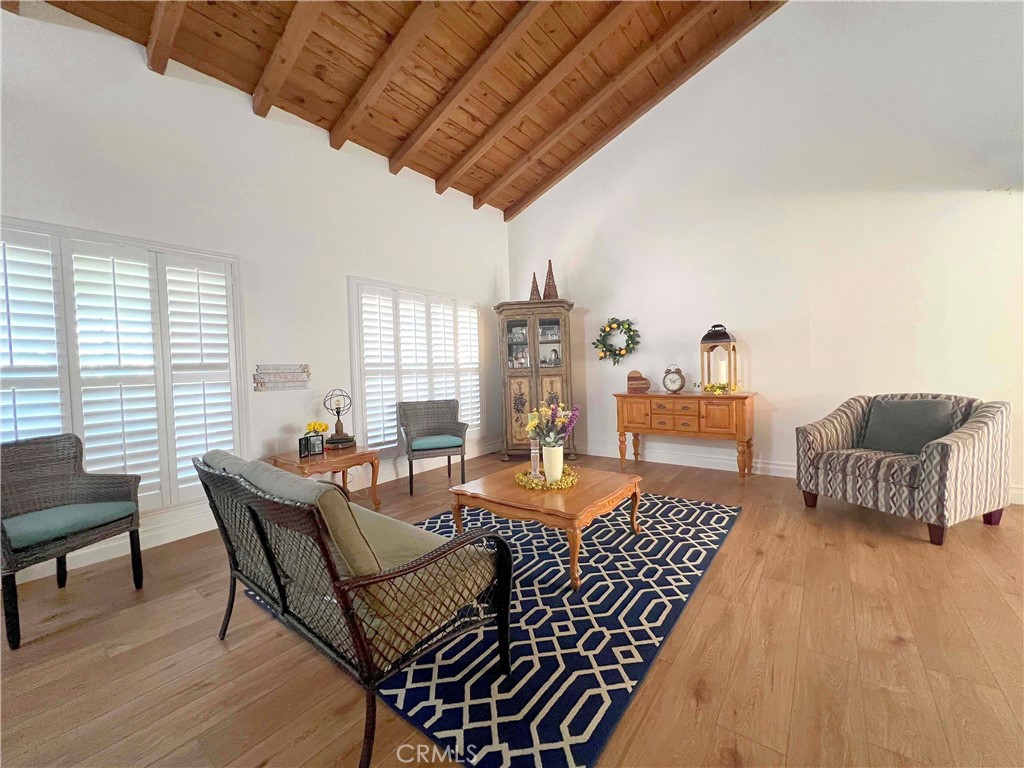 1819 Mac Innes Place