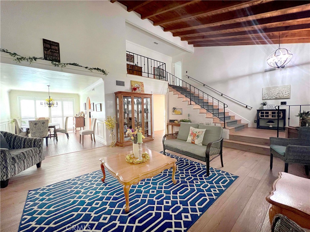 1819 Mac Innes Place