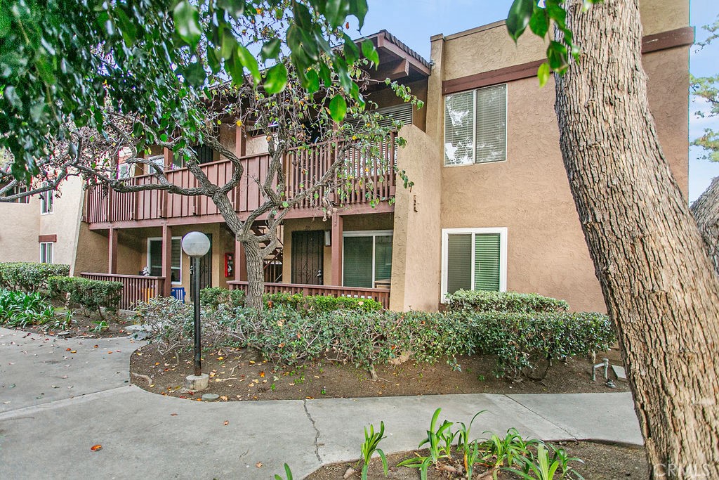 1010 W Macarthur Boulevard 106