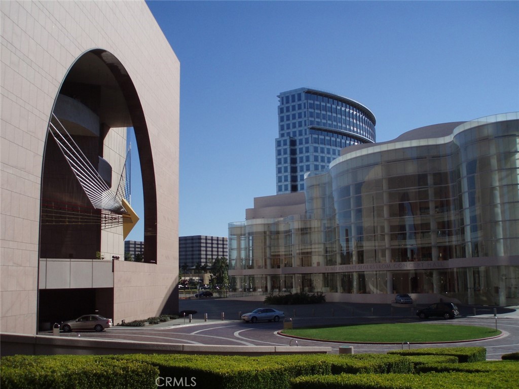 1030 W Macarthur Boulevard 100