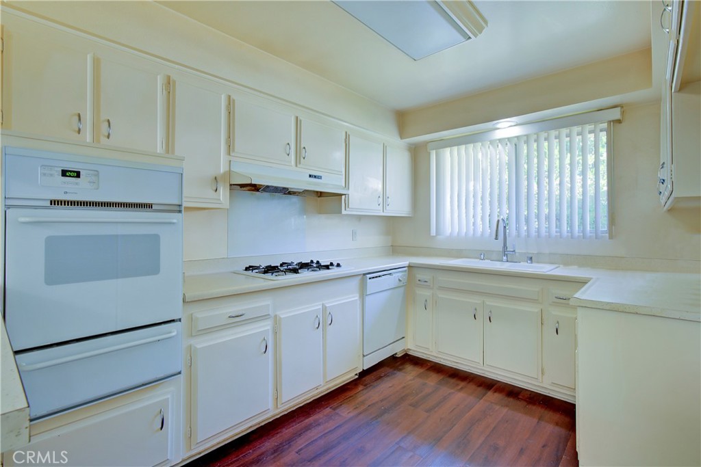 1921 Sherry Lane 109