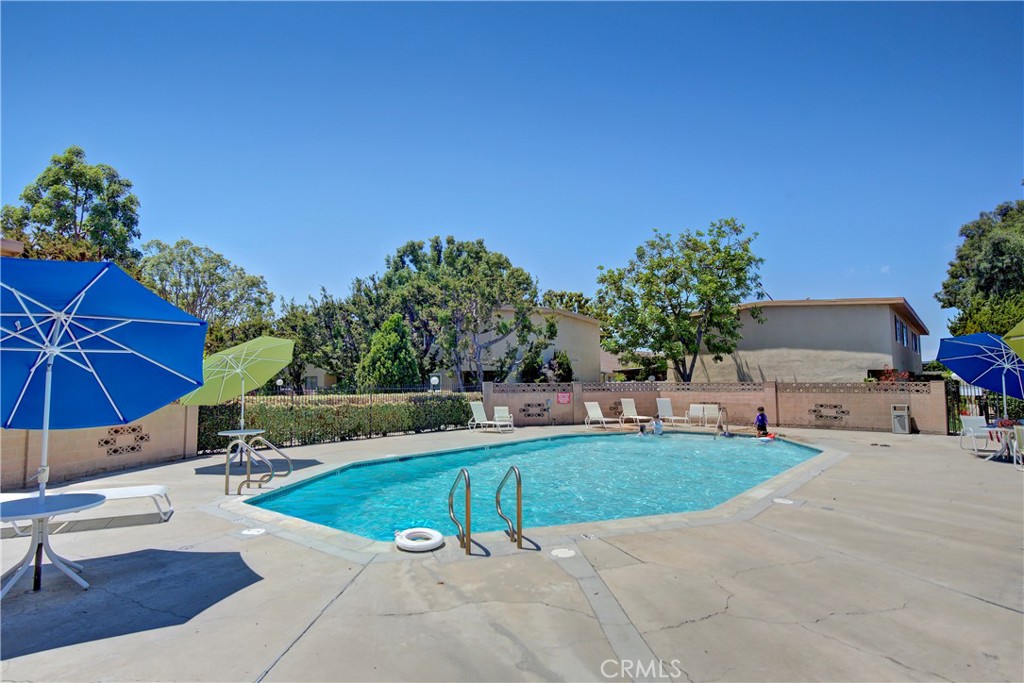 1921 Sherry Lane 109