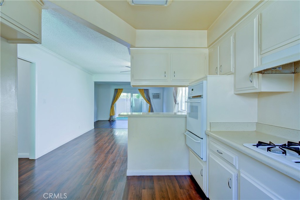 1921 Sherry Lane 109