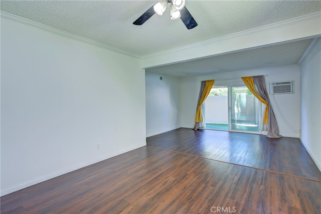 1921 Sherry Lane 109